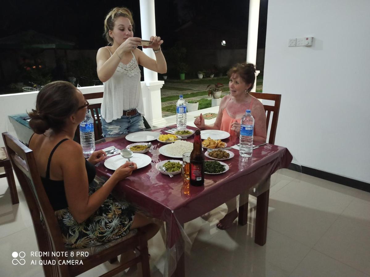 Geethani Tourist Home Polonnaruwa Exterior foto